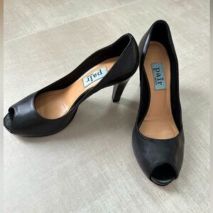 Italian black leather pumps